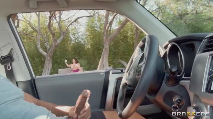 Watch Yinyleon’s Perfect Pair: Public Perving Caught