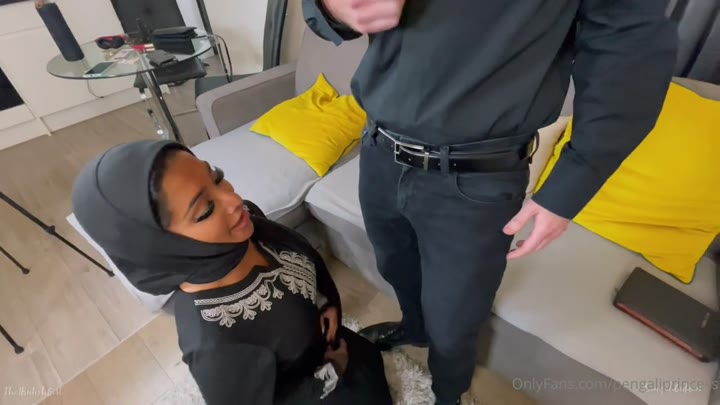 Watch Girls

Hijabi Girls Get Naughty in Hijabs