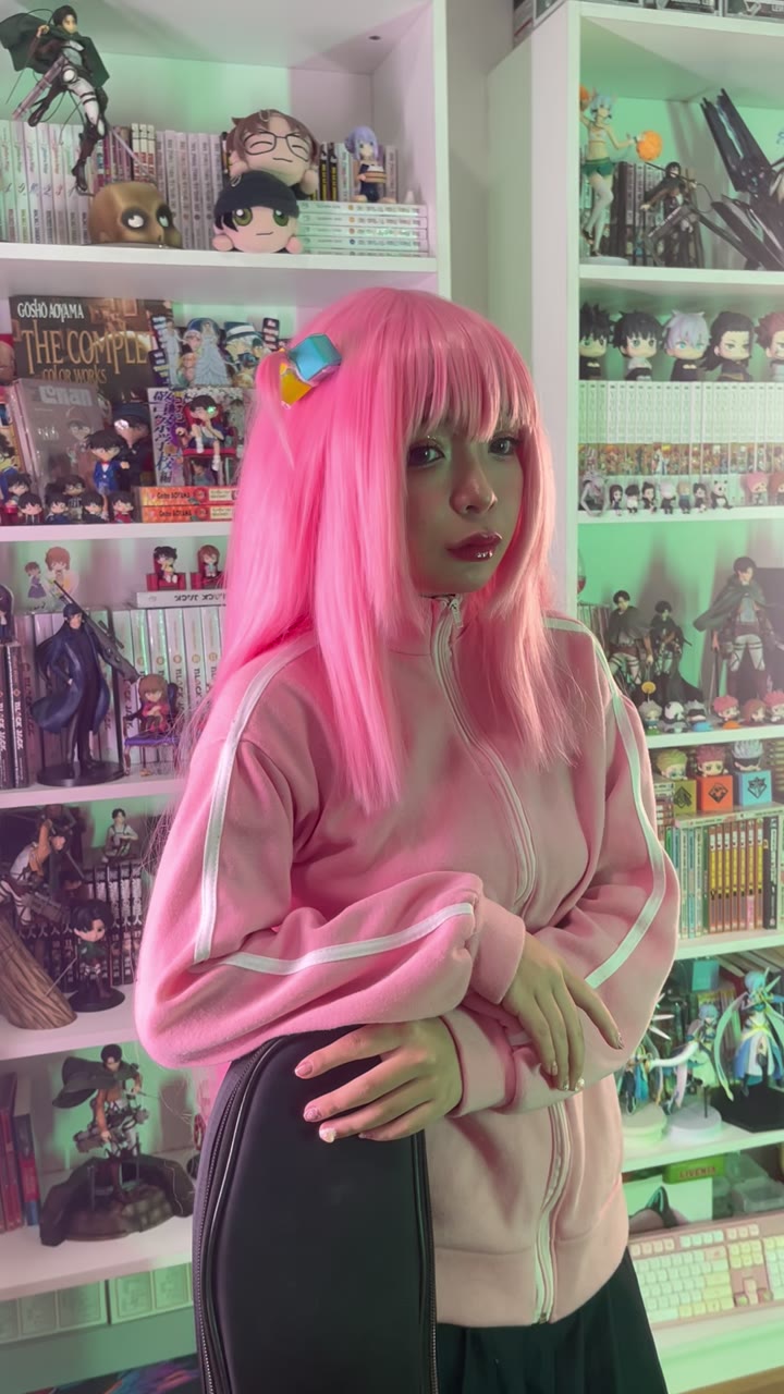 Watch Go beyond cosplay with Umeko J
Umeko J Rocks with Epic Cosplay