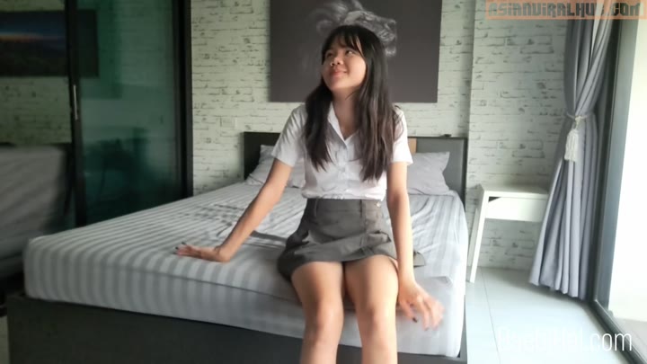 Watch Baebi Hel 18yo Asian schoolgirl gets spanked and fingered in her school uniform