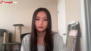 luvvivii Stripchat 18 Year Old Petite Asian Teen Rub Pussy