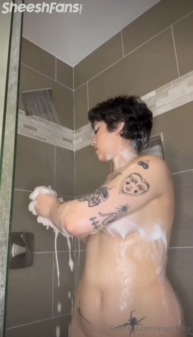 Watch Anjessiee Taking A Shower And Showing Her Body Onlyfans