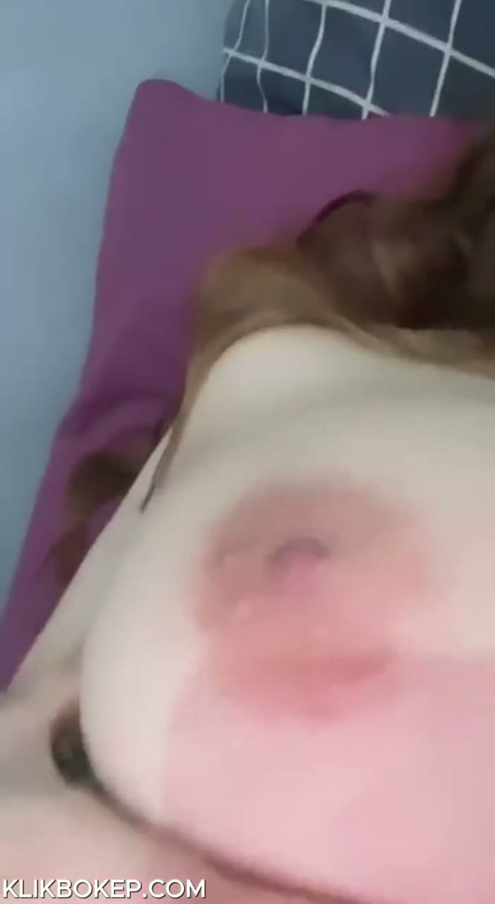 Watch Bokep Indo Bella Mainin Tobrut Lagi Sange Pengen Ngewe