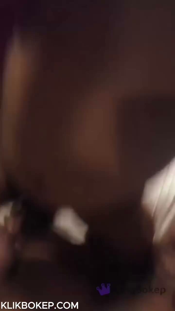 Watch Bokep Indo Istri di Gilir Sama Temen Suami Yang Merekam