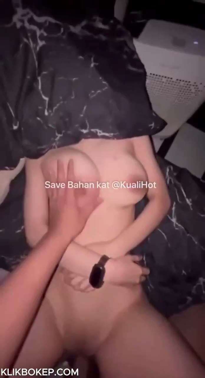 Watch Bokep Indo Nafisa Tobrut Ngewe di Hotel Mendesah di Sodok Kontol Gede