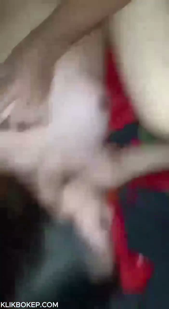 Watch Bokep Indo Ngewe Pacar Cantik Memek Sempit Malu di Rekam