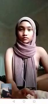 Watch Bokep Indo VCS Aisyah ABG Cantik Hijab dari Malay Menikmati Banget