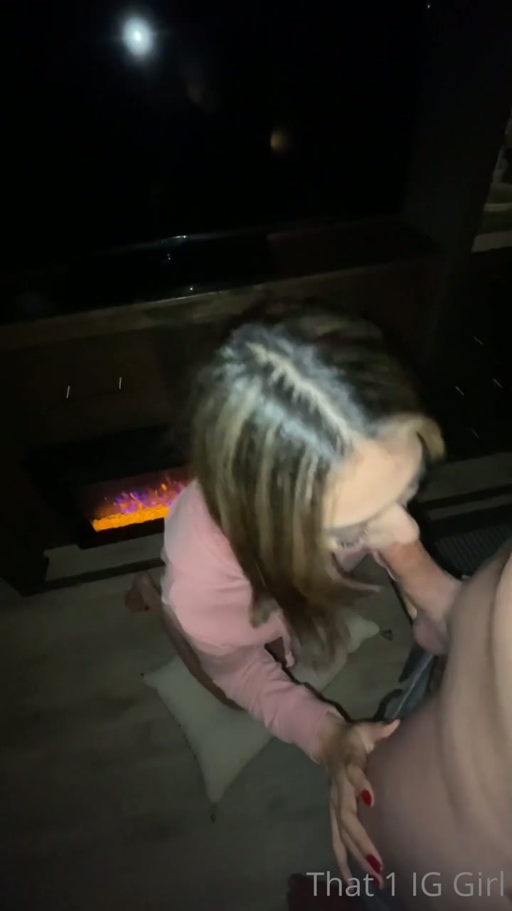 Watch Gwendolyn Celine blowjob with her BF so hot!!! New sextape trending leaked