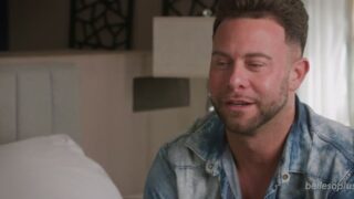Kathryn Mae Hooks Up With Seth Gamble 32360
