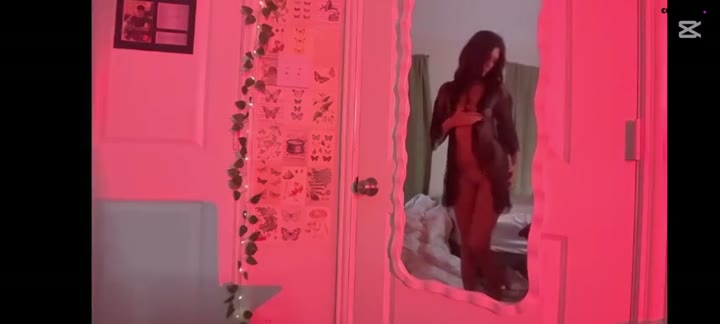 Watch Lotrarwin mirror strip show 2