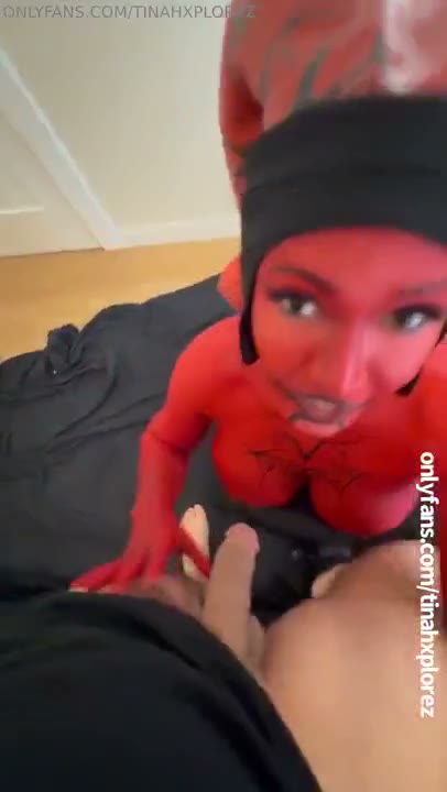 Watch Minitinah Gets A Cumshot In Darth Talon Cosplay Video Leaked