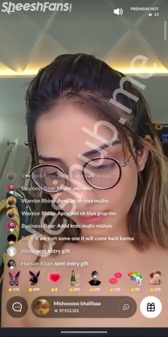 Watch Pakistani OnlyFans Star Performs Nude In Leaked Live Stream