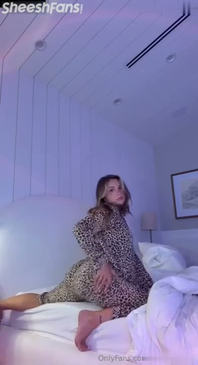 Watch Piper Rockelle Pleasures Herself With A Vibrating Toy