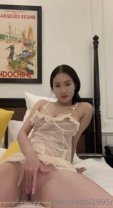 Watch Pongkyubi1995 Dirty Talk And Masturbating Onlyfans