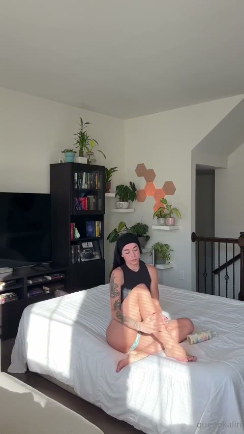 Watch QueenKalinXXX Taking BBC With Her Feet And Pussy Video Leaked