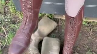 Wrangler Girl Molly Mercedes Gets Railed In Horse Stable