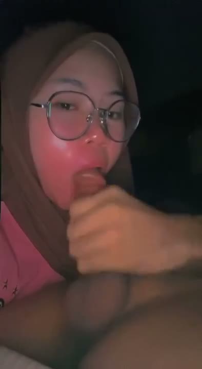 Watch bokep indo hijab kacamata binor