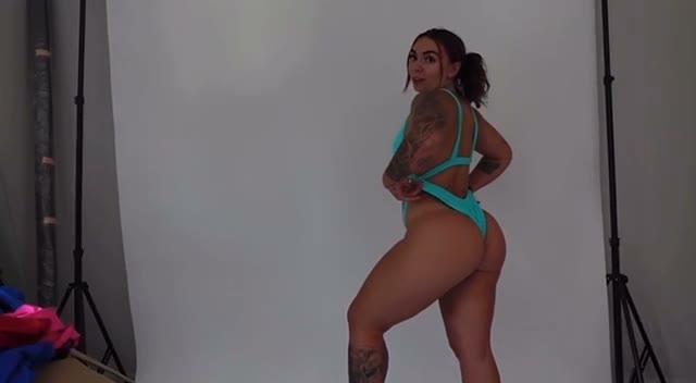 Watch Abby Berner try on lingerie so hot!!! New Onlyfans video leaked