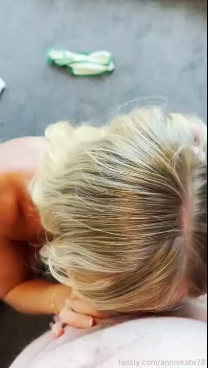 Watch Annie Knight Had Sex With A Lucky Fan And Creampie