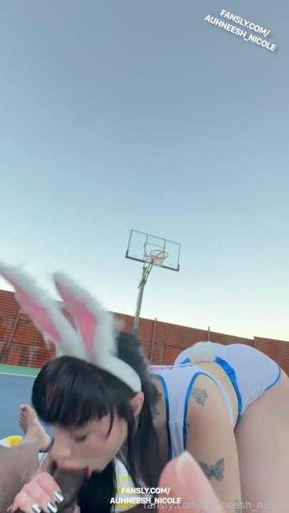 Watch Auhneesh Nicole Rides A BBC Outdoors As Lola Bunny