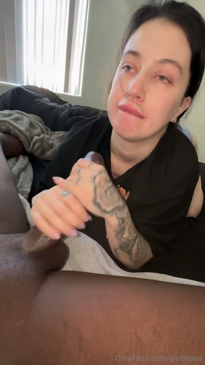 Watch Biancasthroat Handles Her Boyfriend
