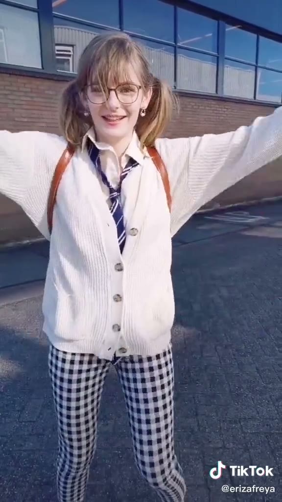 Watch Ella Freya new vid-update…