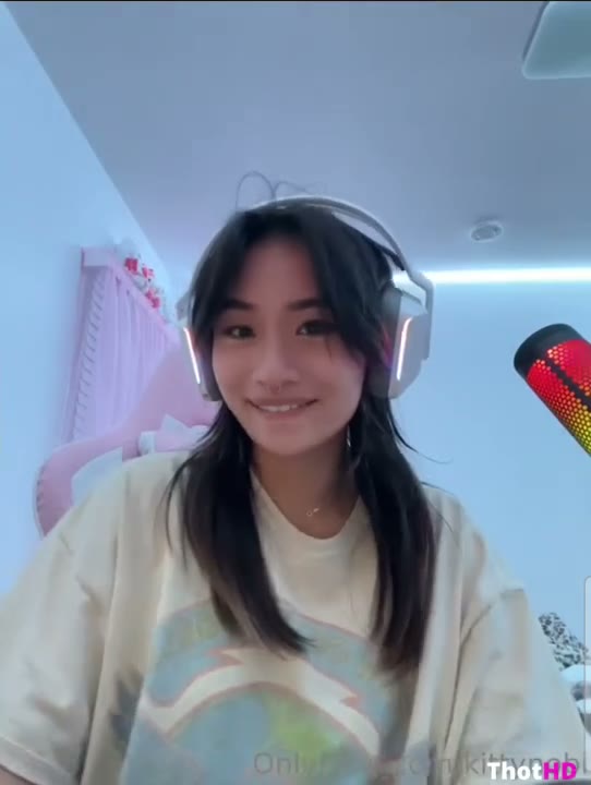 Watch Kittynobi OF Leak