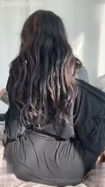 Watch Willow Harper Flaunts Her Voluptuous Curves In Lingerie