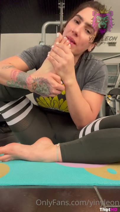 Watch Yiny Leon Feet and Toes Leaked